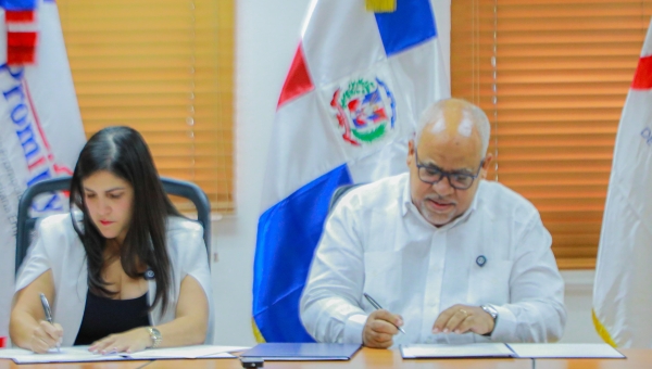 FIRMA CONVENIO CON PRODOMINICANA Thumbnail